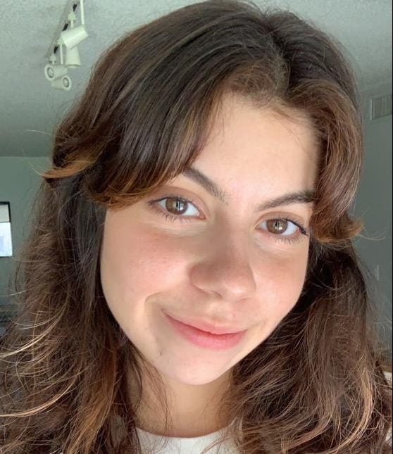 Isabella Reyes's Instagram, Twitter & Facebook on IDCrawl