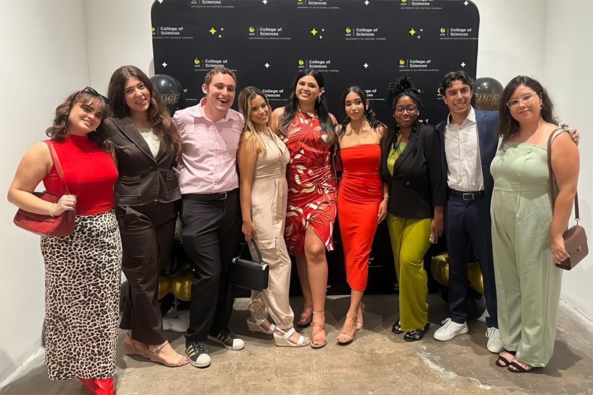 NAHJ student chapter members pose for a photo during Los Angeles Conference. Pictured (Left to Right) Camila Escobar, Grace Rodriguez, Shane Winsten, Isabella Benjumea, Sarah Castillo, Manuela Salinas, Christie St. Vil, Nicolas Hernandez, Ana Carolina Ferreira Lizama